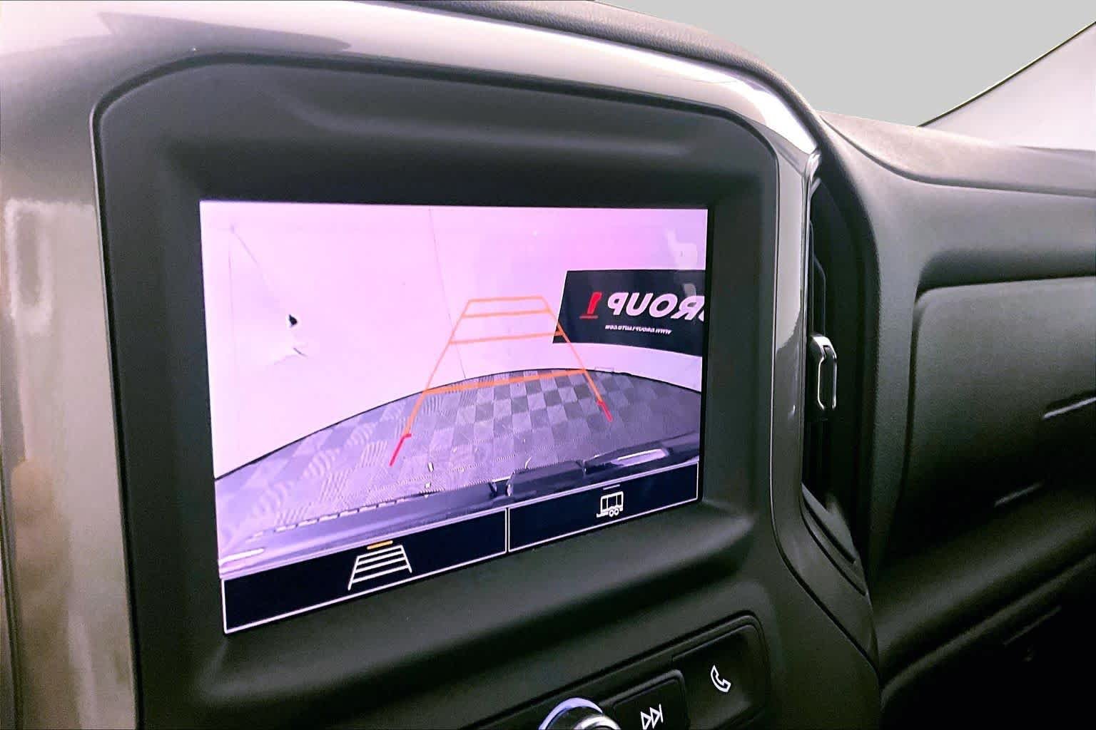 Used 2025 Onyx Black GMC Pro image 24