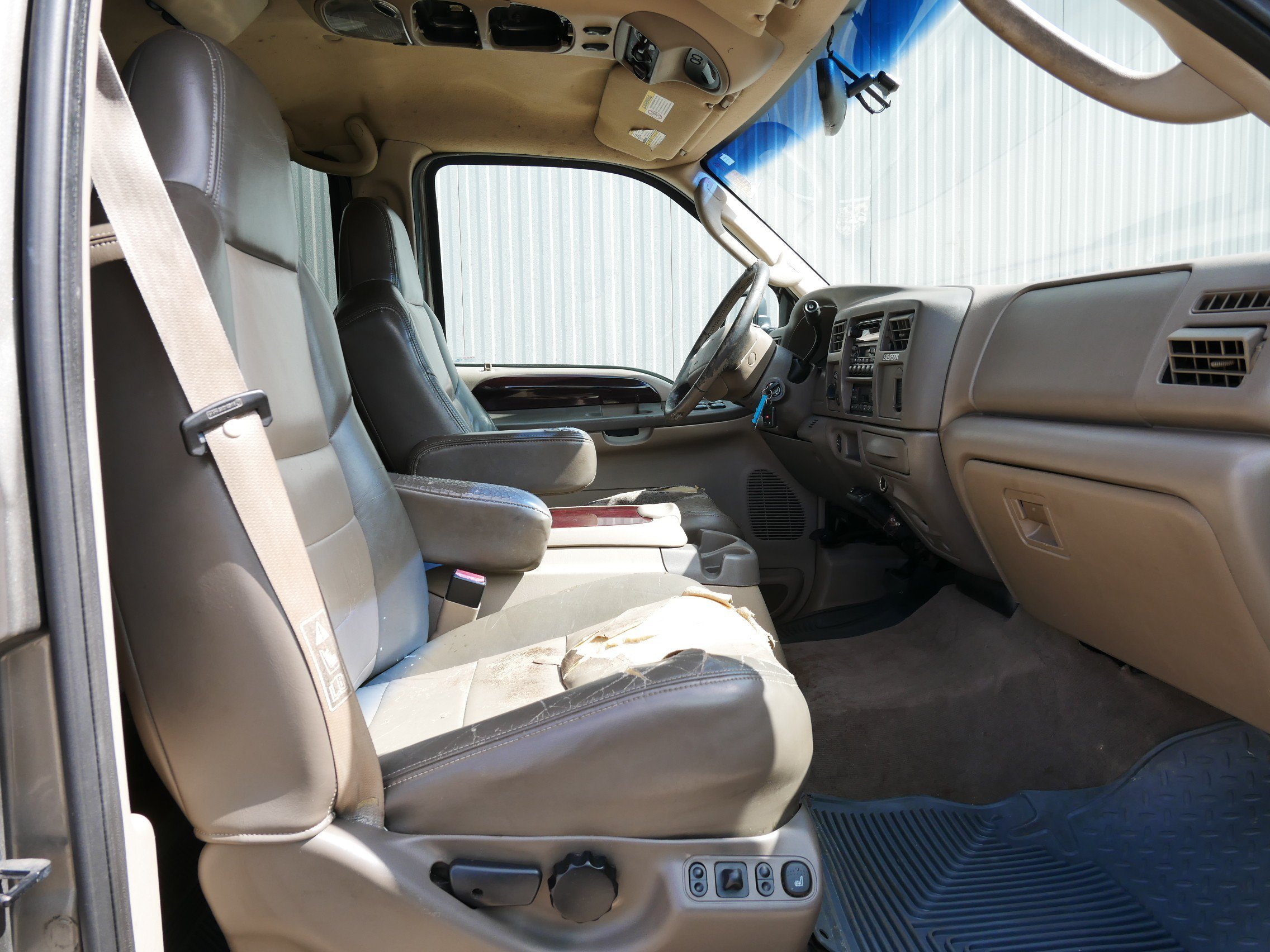 Used 2003 Green Ford Eddie Bauer image 15