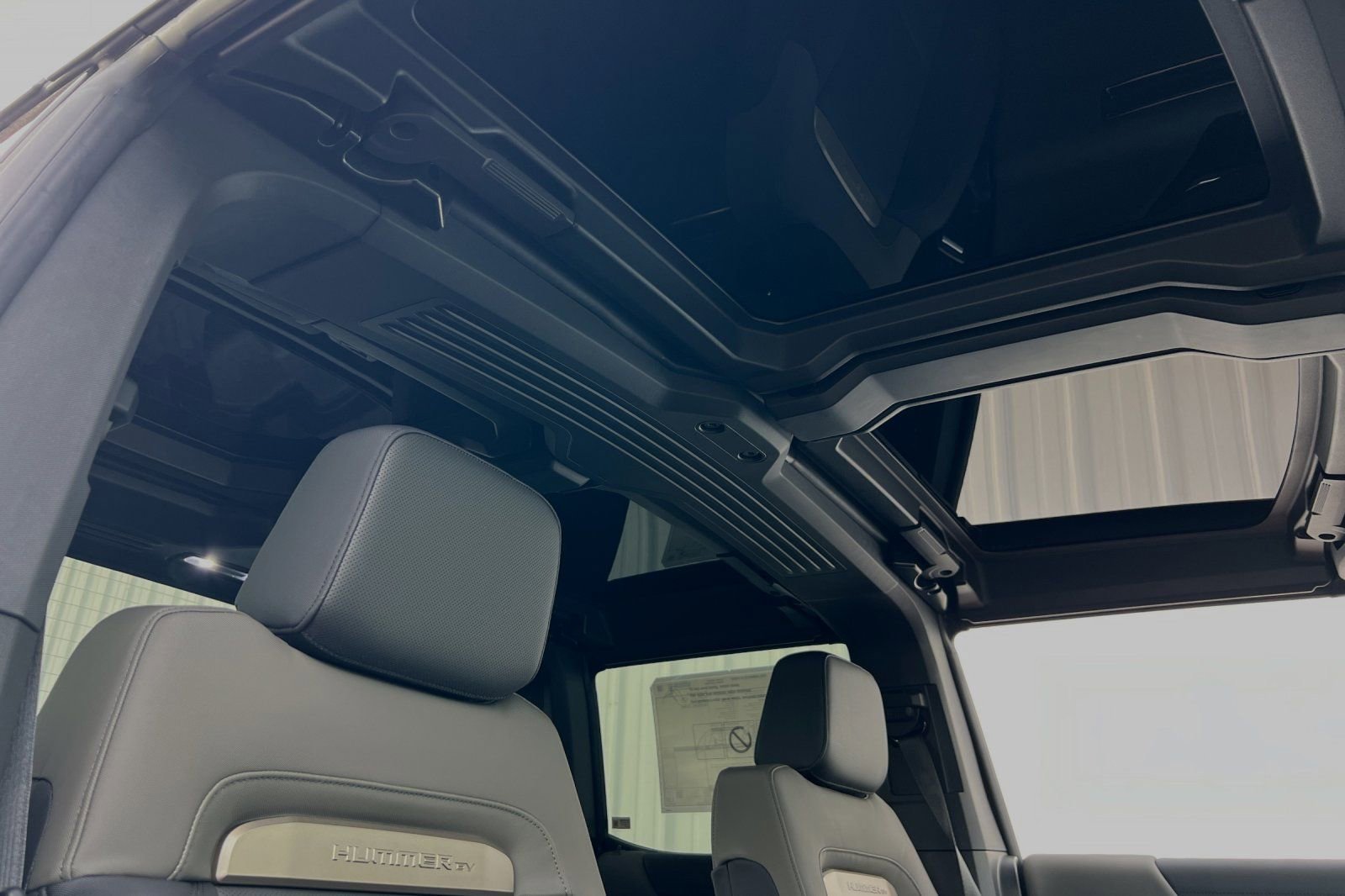 2025 GMC HUMMER EV 3X - Photo 17