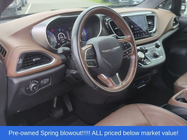 Used 2020 White Chrysler Limited image 20