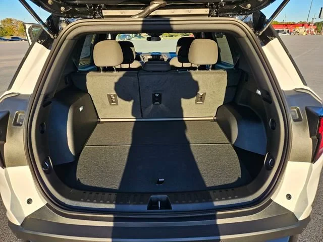 New 2026 Summit White GMC Elevation image 23