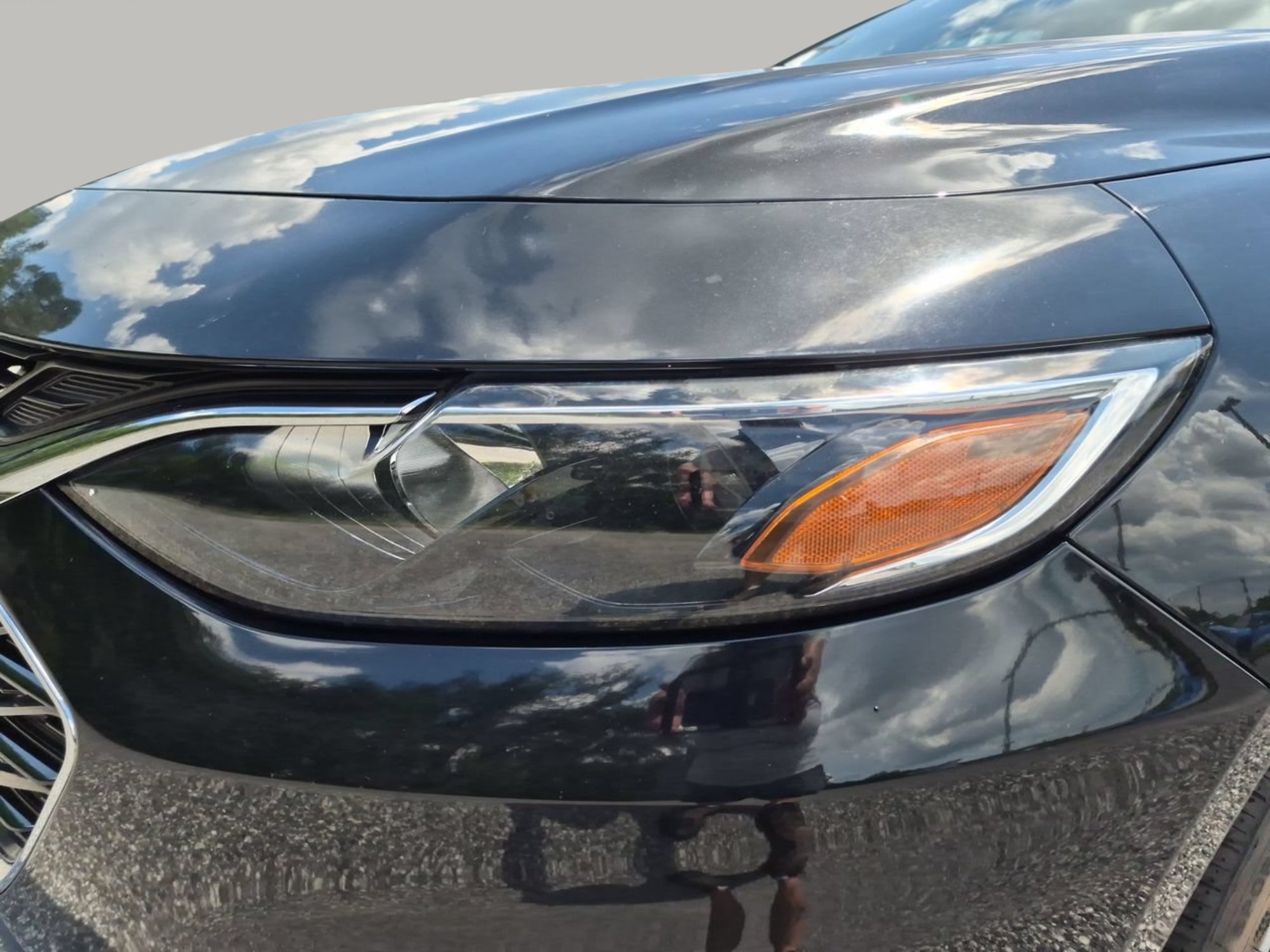 Used 2021 Mosaic Black Metallic Chevrolet RS image 27