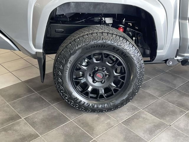 2026 Toyota Tacoma SR5 - Photo 11