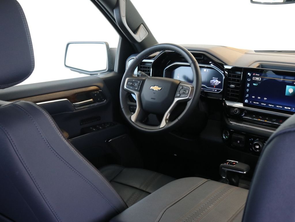 Used 2023 Blue Chevrolet High Country image 41