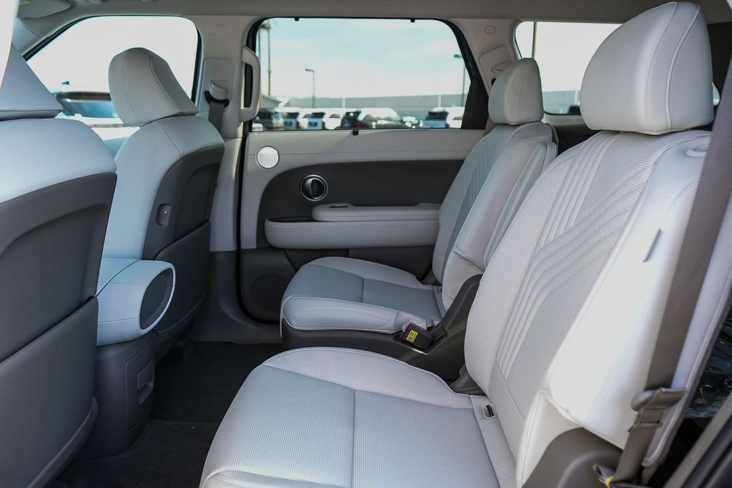 New 2026 Gray Hyundai SEL Premium image 19