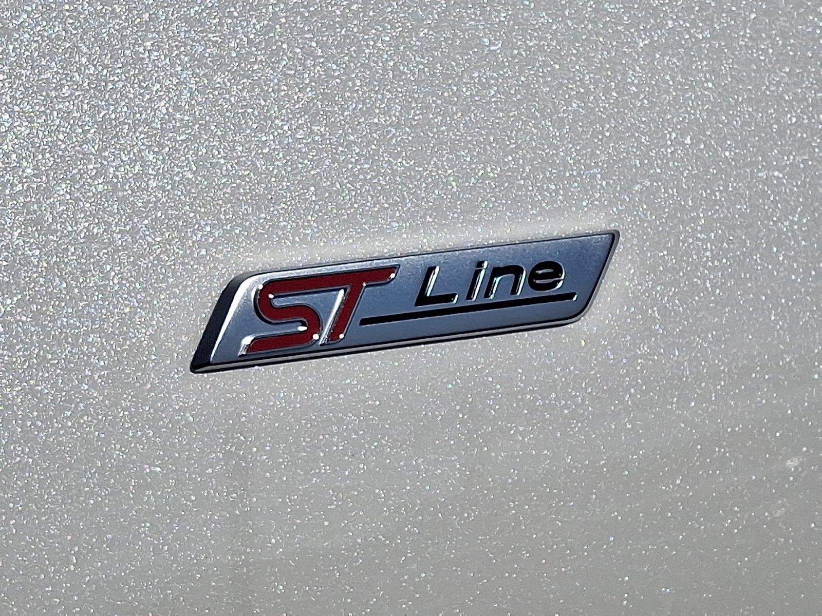 Used 2023 Star White Ford ST-Line image 30