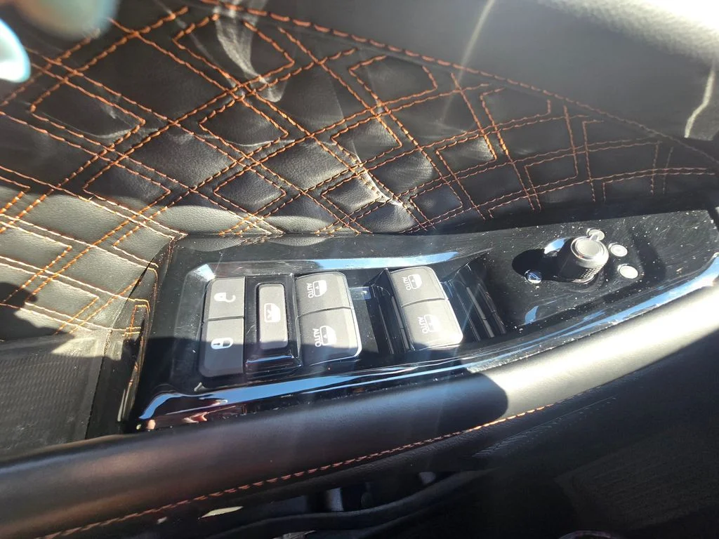 Used 2023 White Jeep Summit image 23