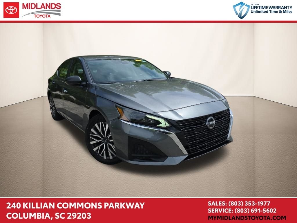 2025 Nissan Altima SV