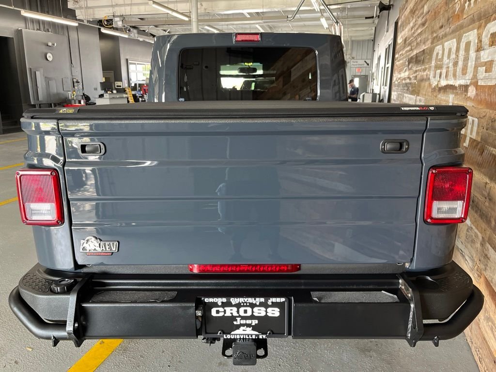 Used 2017 Rhino Clearcoat Jeep Unlimited Rubicon image 28
