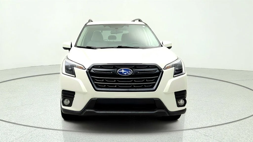 Used 2022 Crystal White Pearl Subaru Premium CVT w/ Blind Spot Detection & Power Rear Gate image 2