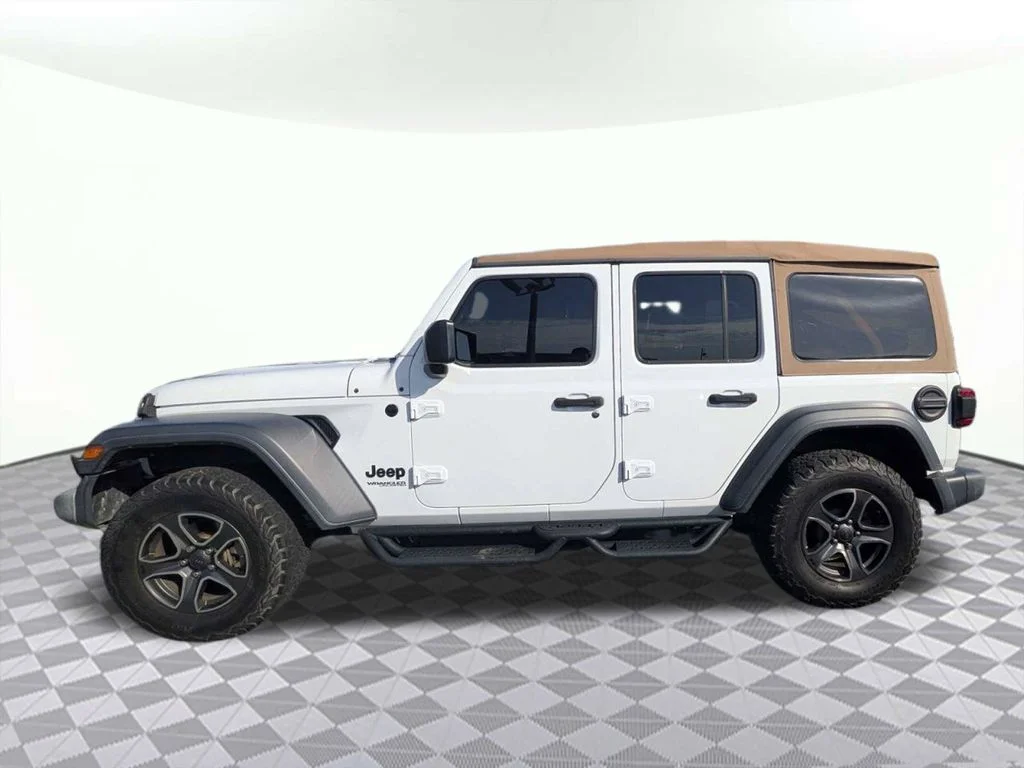 Used 2020 White Jeep Unlimited Sport image 6