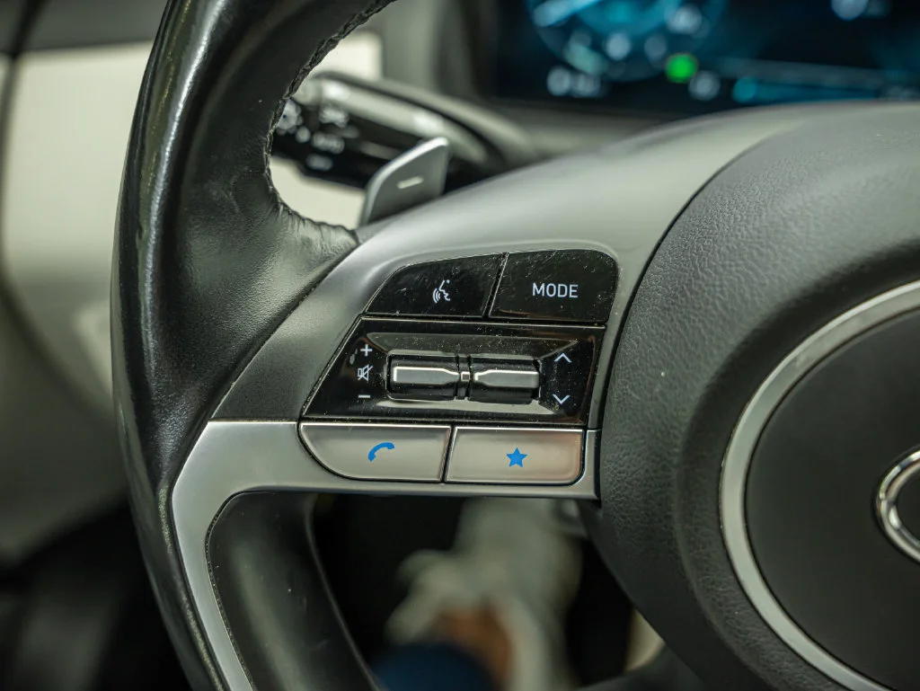 Used 2024 Amazon Gray Hyundai Limited image 27