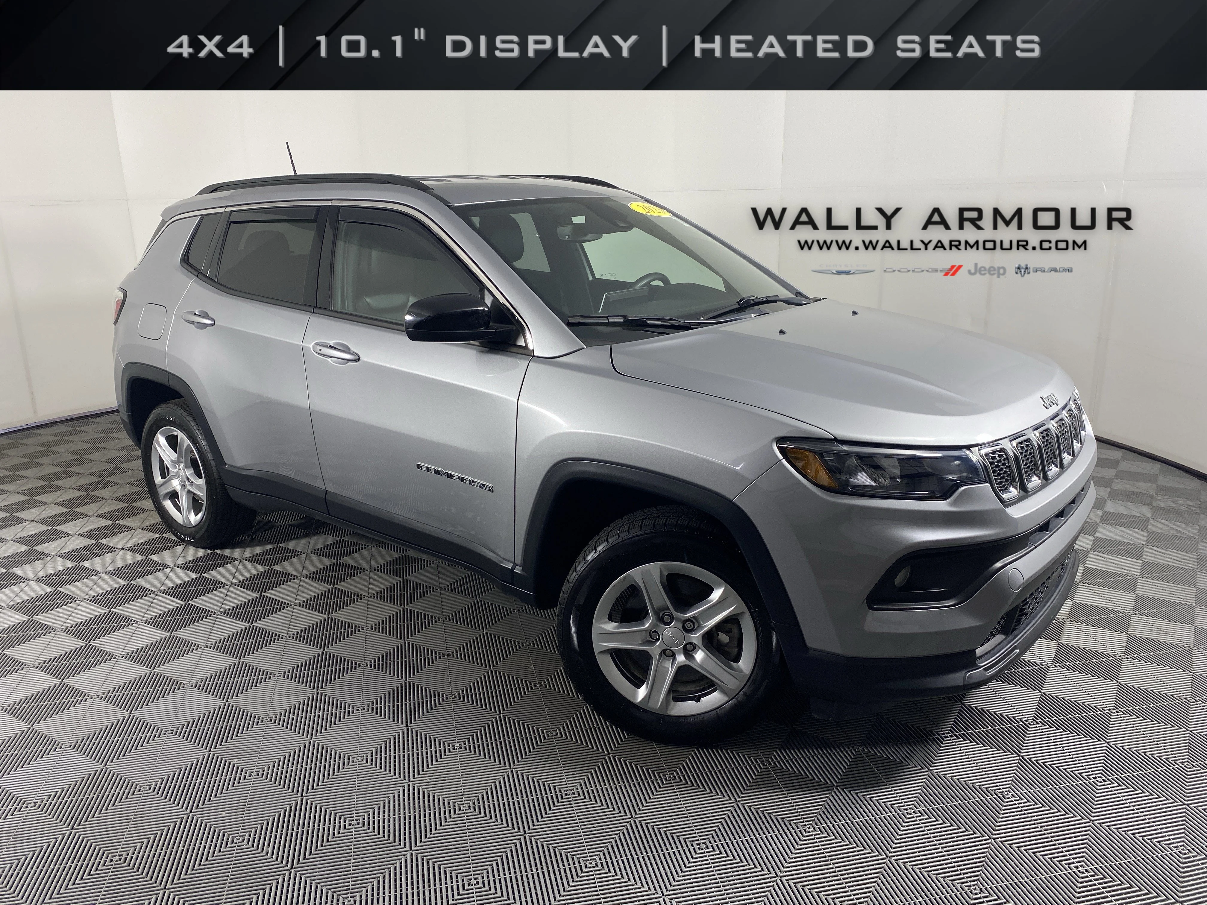 Used 2023 Billet Silver Metallic Clearcoat Jeep Latitude image 1