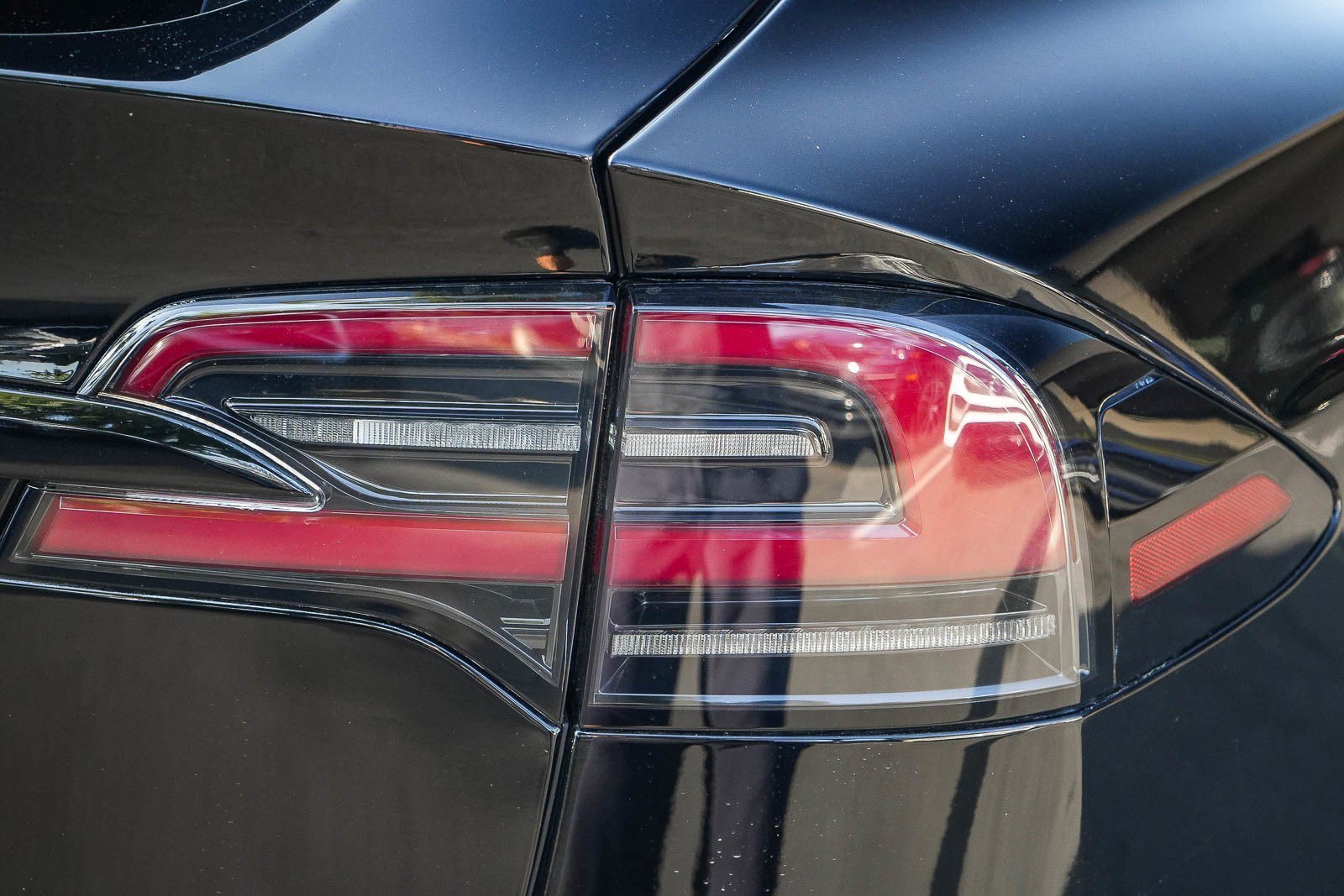 2023 Tesla Model X Long Range - Photo 7