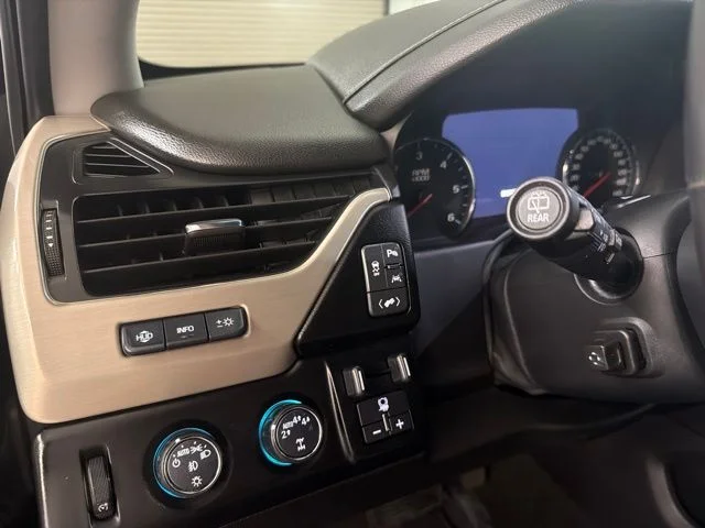 Used 2018 Onyx Black GMC Denali image 32