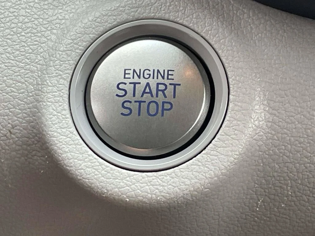 Certified Used 2025 White Hyundai SEL image 21