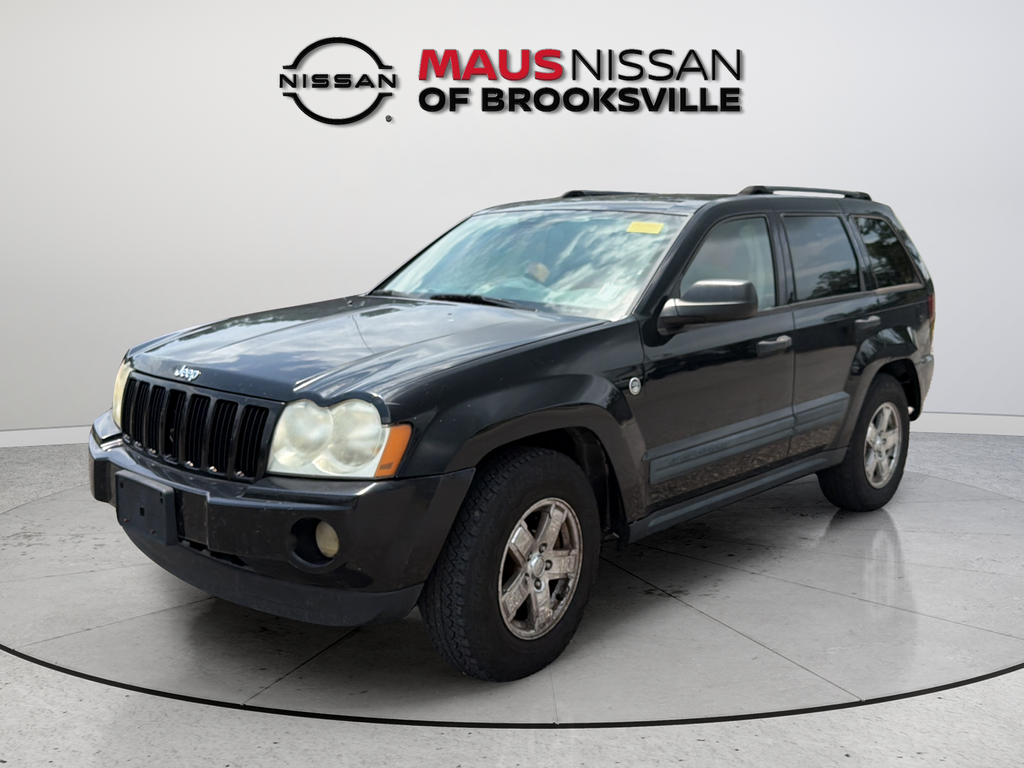 Used 2006 Black Jeep Laredo image 4