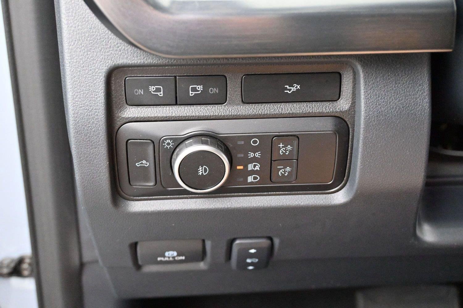 Used 2024 Glacier Gray Metallic Tri-coat Ford XL image 32