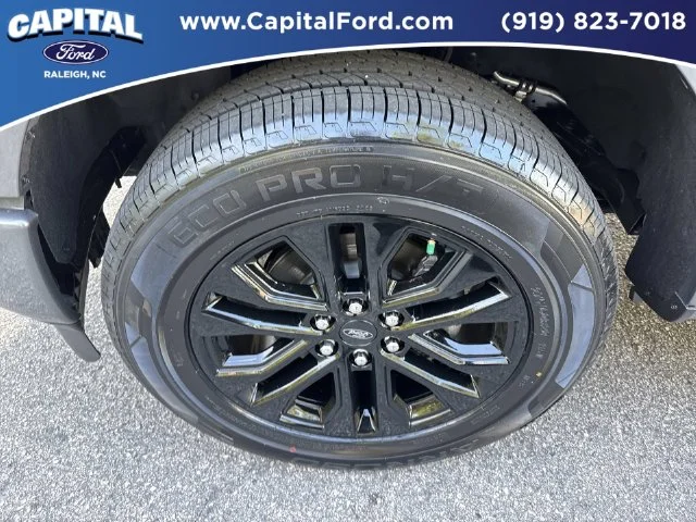 Used 2024 Gray Ford XLT image 13