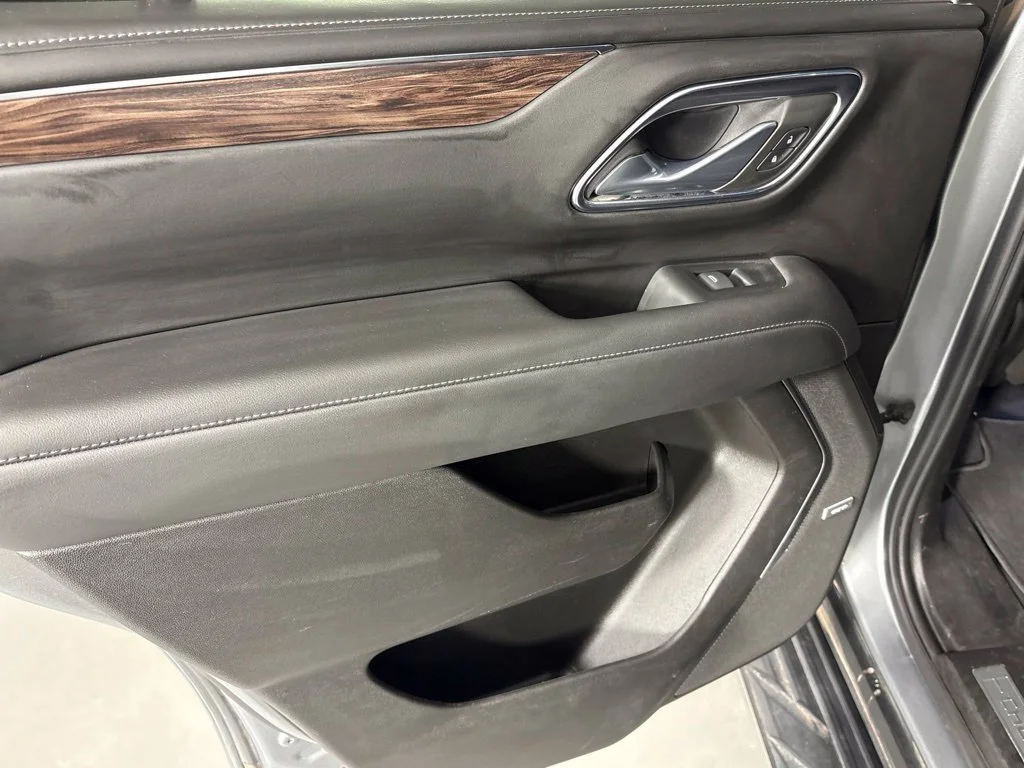 Used 2023 STERLING GRAY METALLIC Chevrolet LT image 29