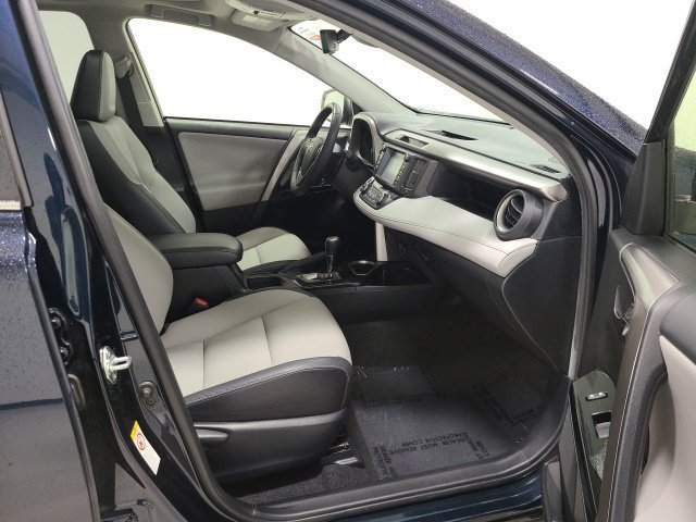 Certified Used 2018 Aqua Toyota Hybrid Limited image 14