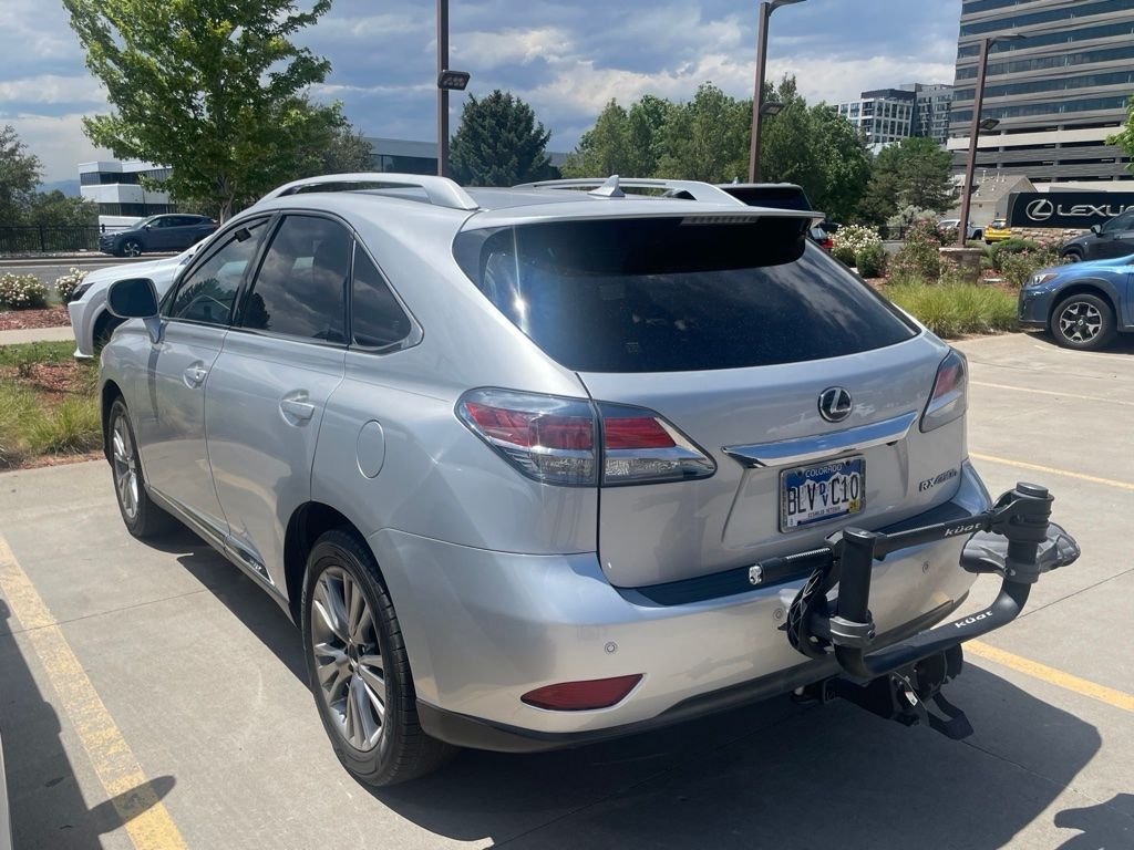 Used 2013 Silver Lexus 450h image 4