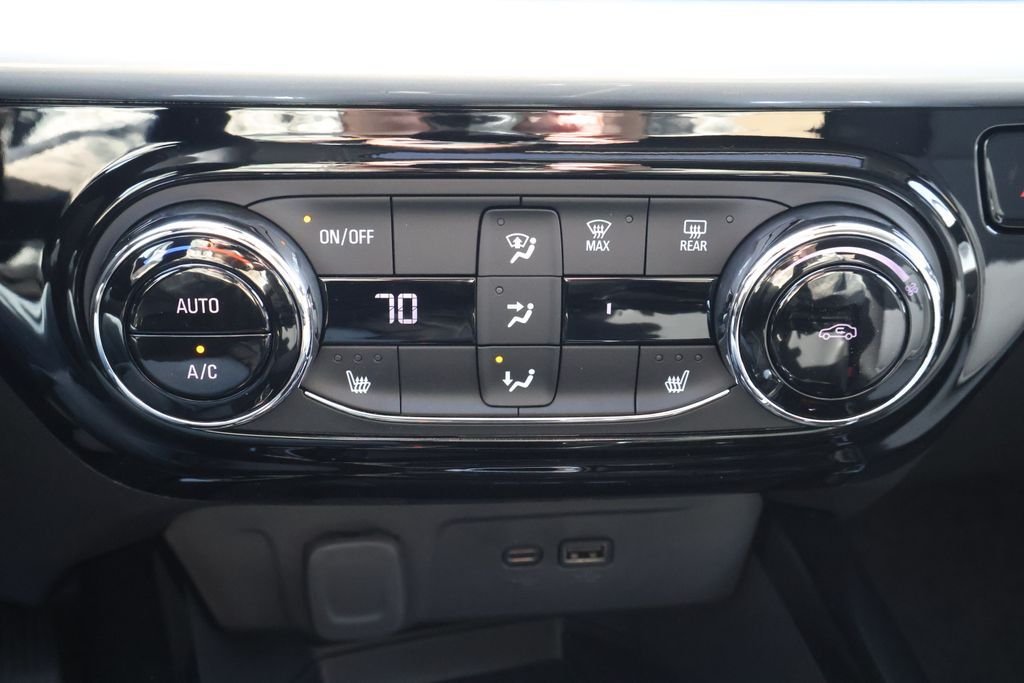 2026 Chevrolet Trax LT - Photo 29