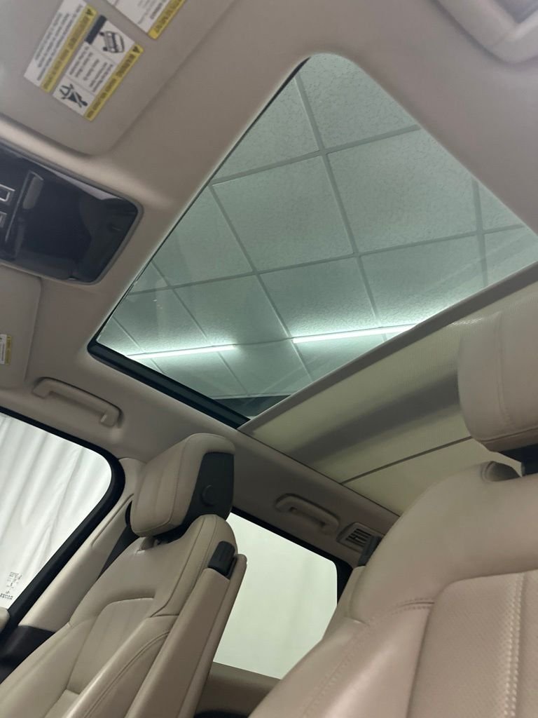 Used 2018 White Land Rover Supercharged image 22