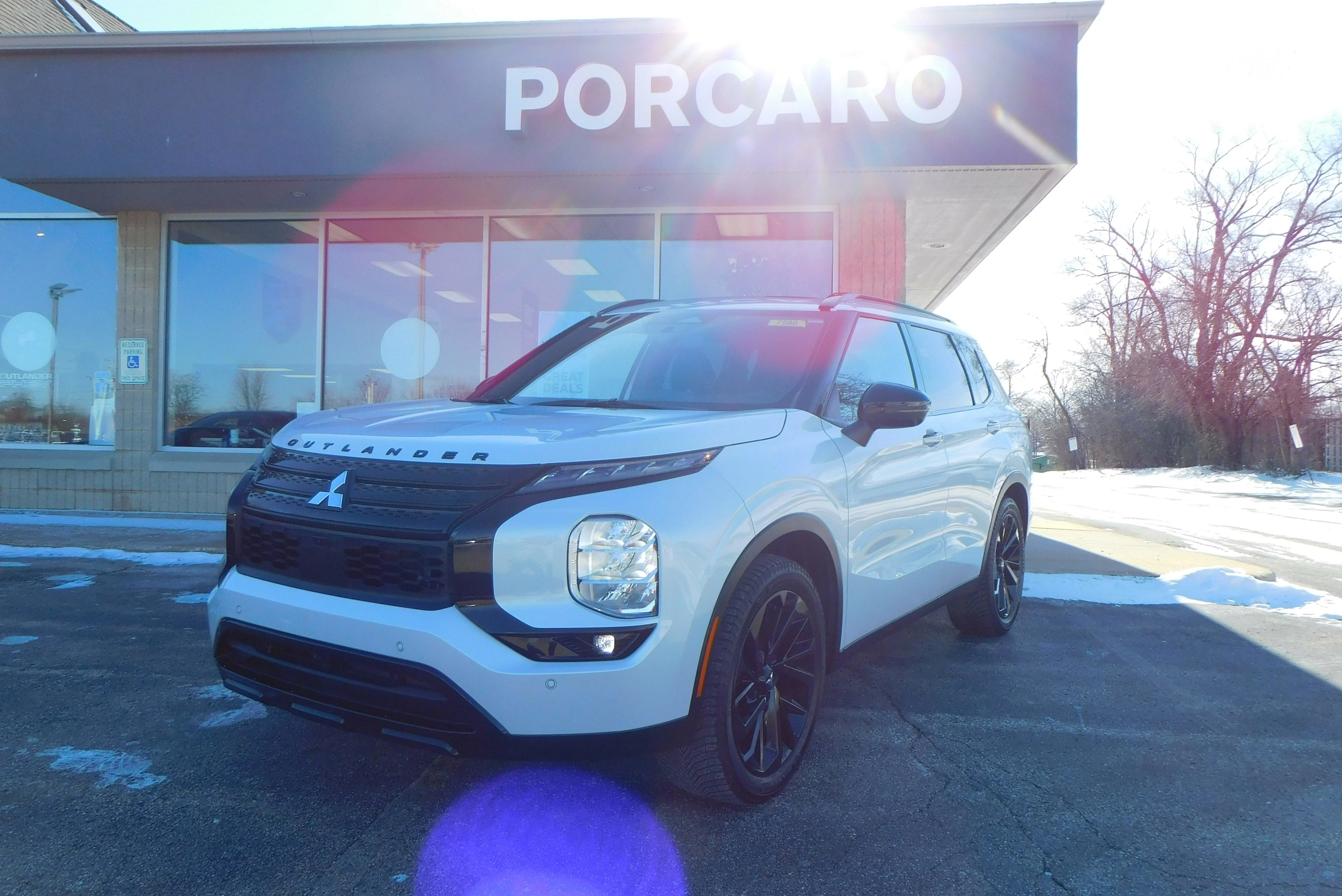 2024 Mitsubishi Outlander SEL Black Edition 2WD's photo
