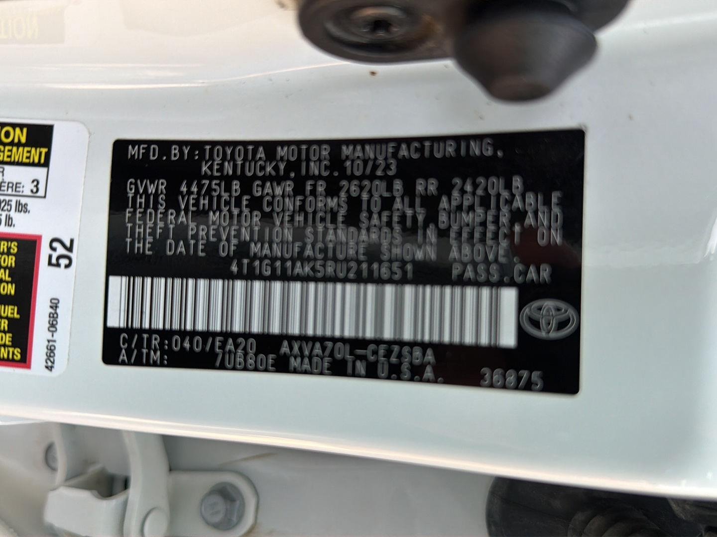 Used 2024 Ice Cap Toyota SE image 40