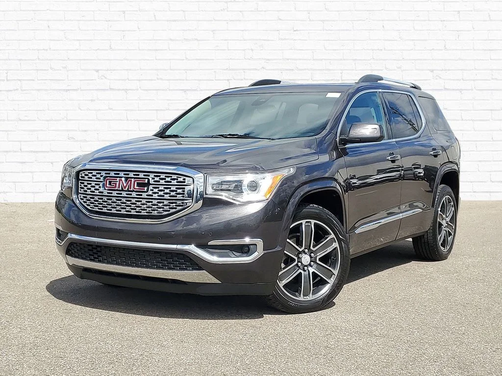 2017 GMC Acadia Denali AWD's photo