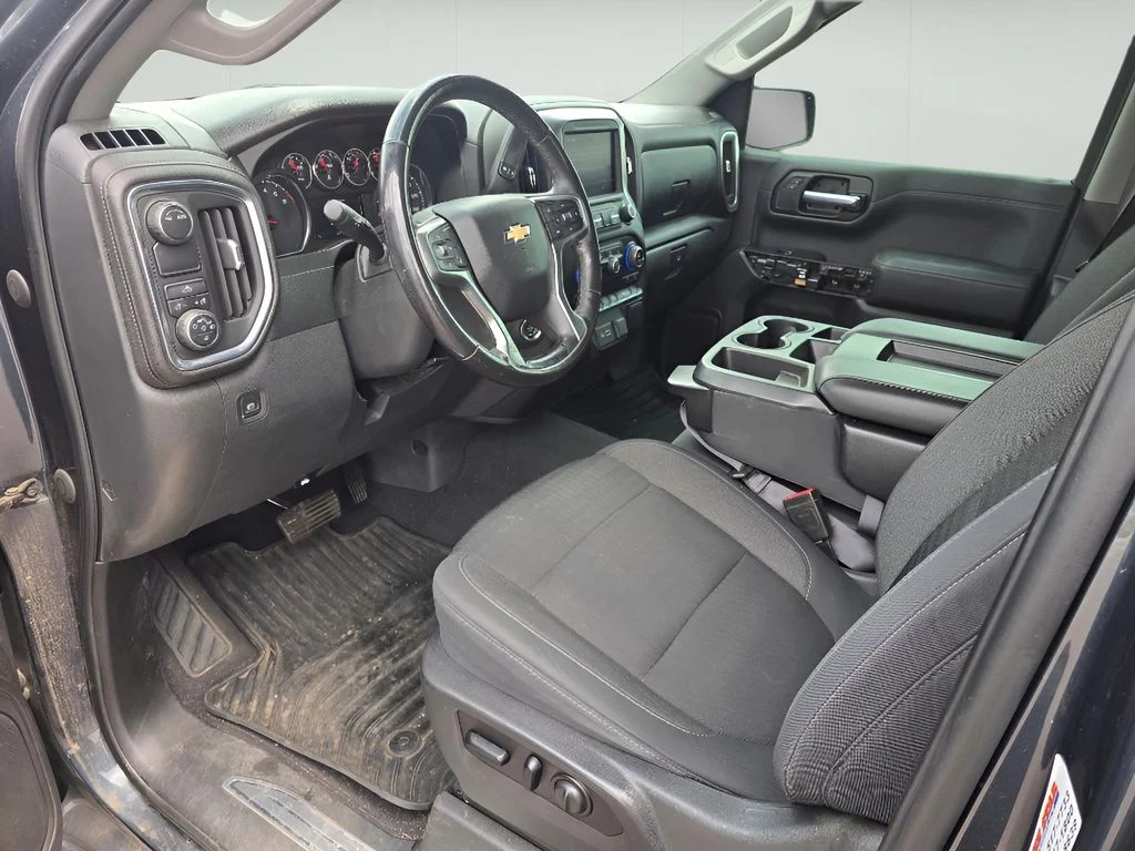 Used 2020 Shadow Gray Metallic Chevrolet LT image 14