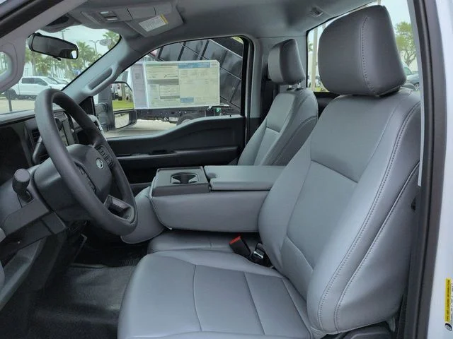New 2026 Oxford White Ford F-250® XL image 14