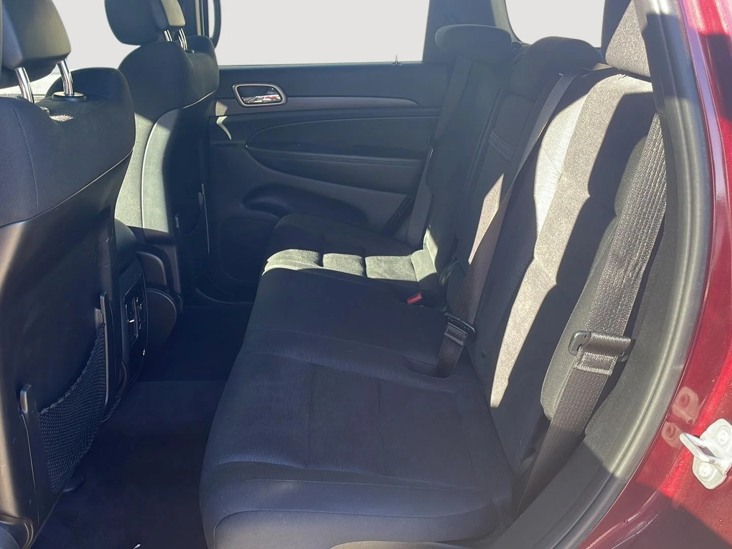 Used 2016 Velvet Red Pearlcoat Jeep Laredo image 5