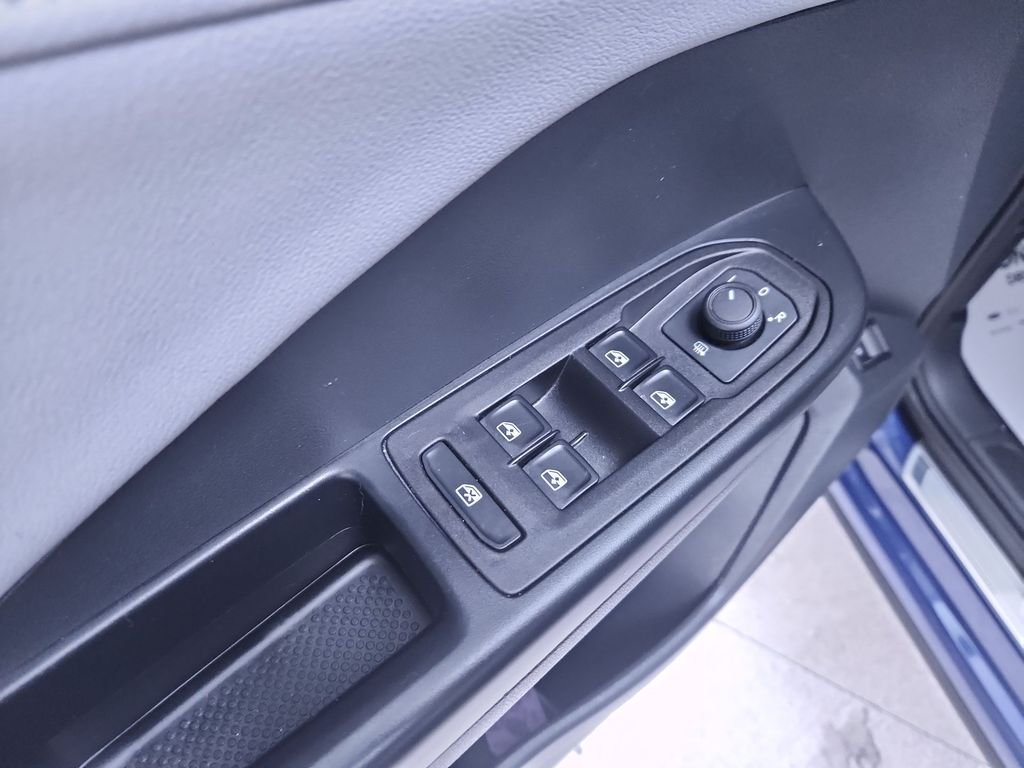2024 Volkswagen Taos SE - Photo 13