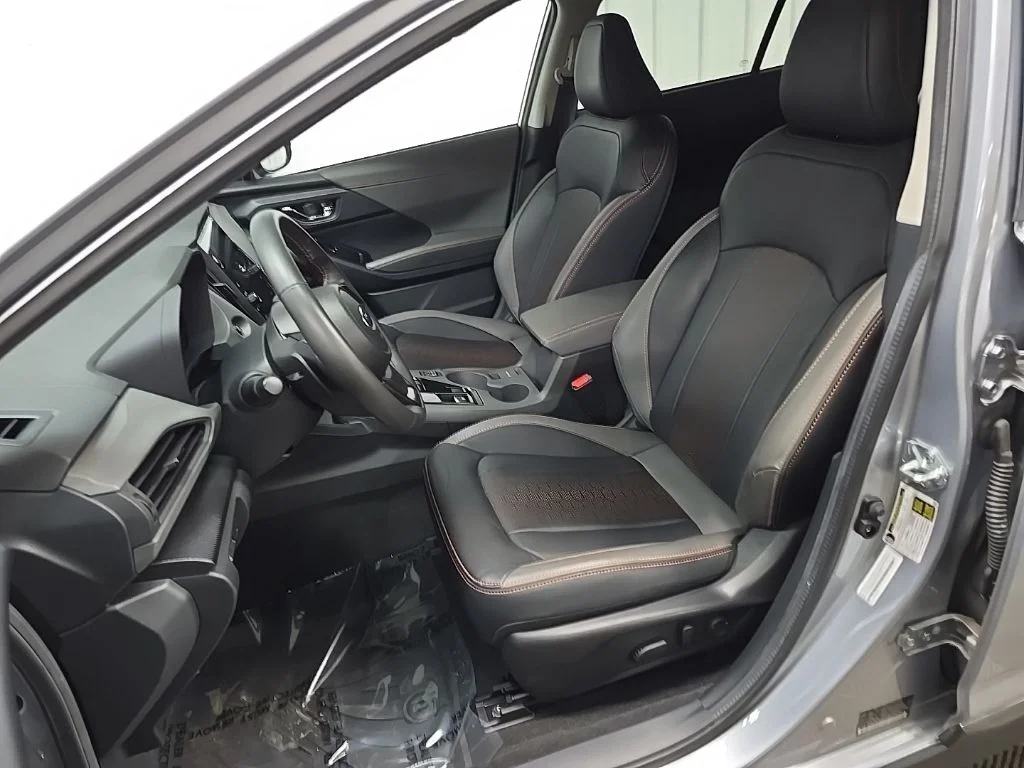 Used 2025 Silver Subaru Limited image 30