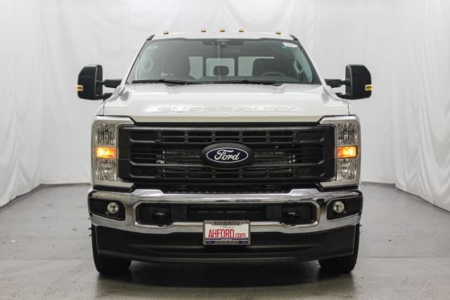 New 2027 White Ford XL image 3