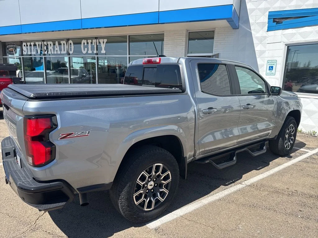 Used 2024 Gray Chevrolet Z71 image 4