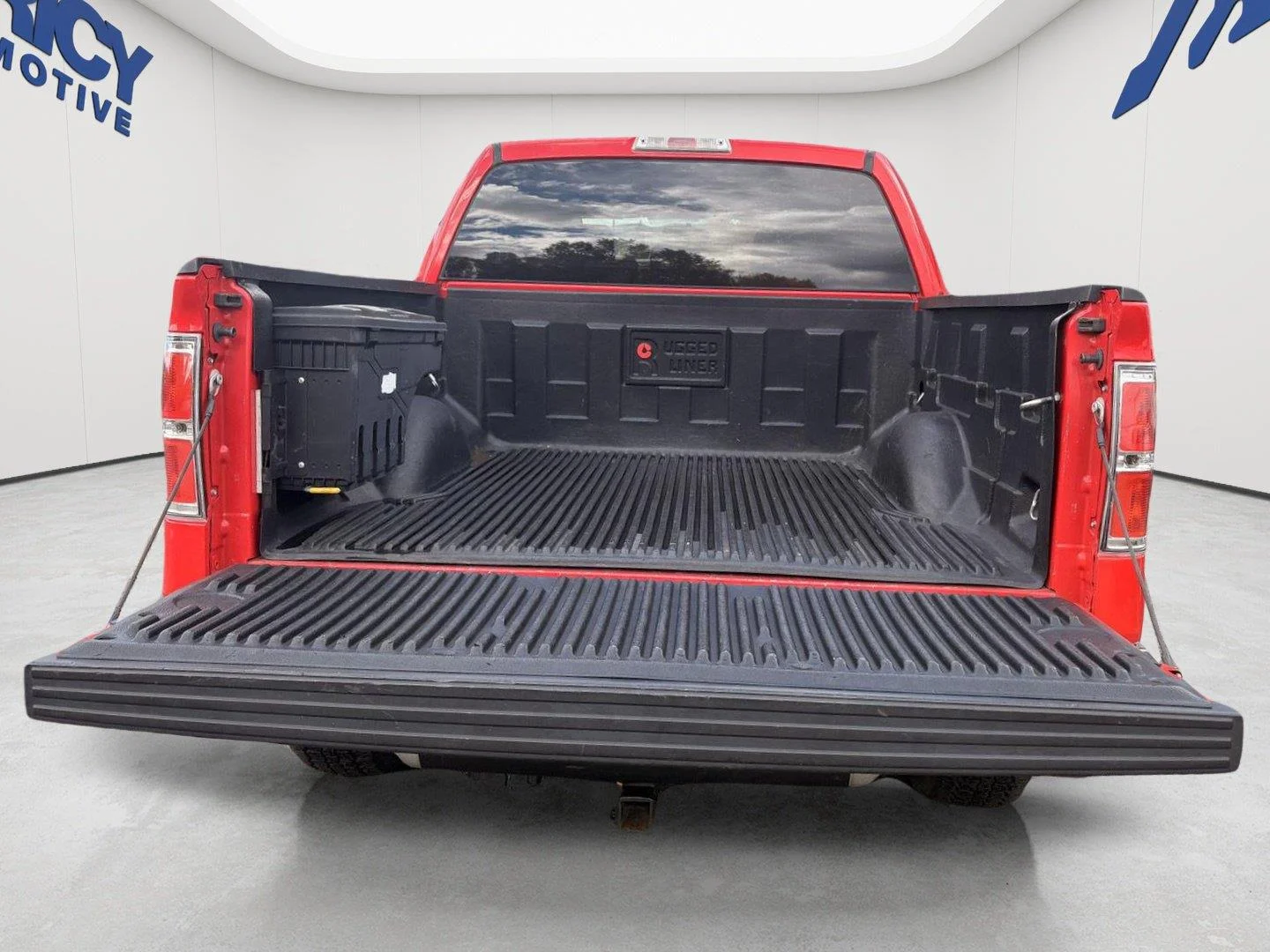 Used 2014 Race Red Ford XLT image 4