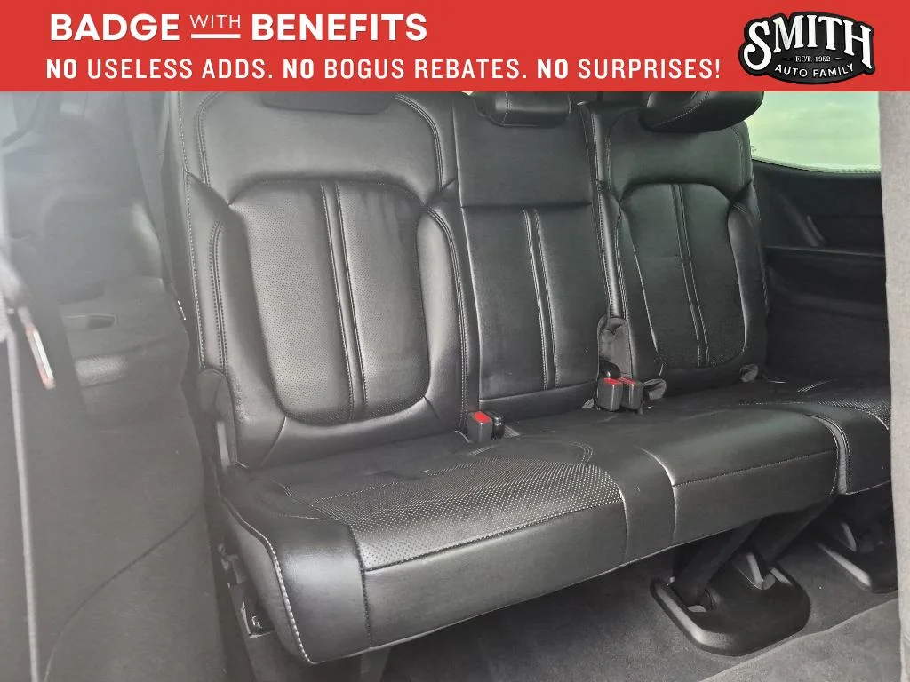 Certified Used 2022 Luxury White Pearlcoat Jeep Series I image 17