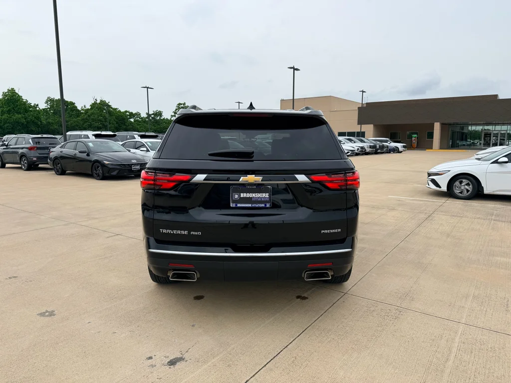 Used 2023 Mosaic Black Metallic Chevrolet Premier image 7
