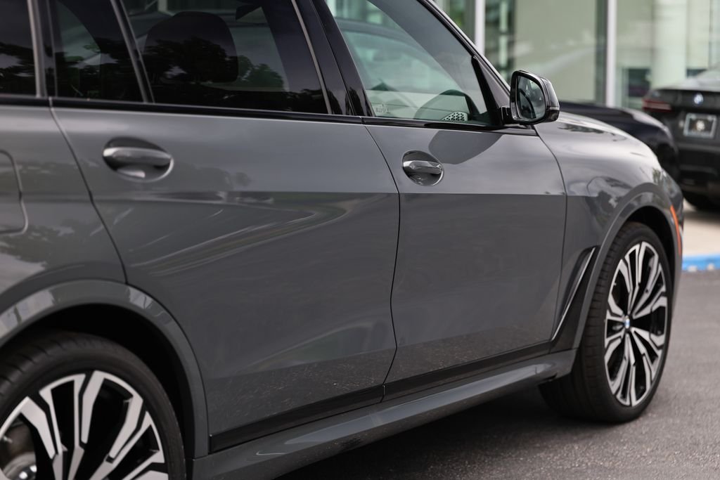 New 2027 Dravit Grey Metallic BMW xDrive40i image 8