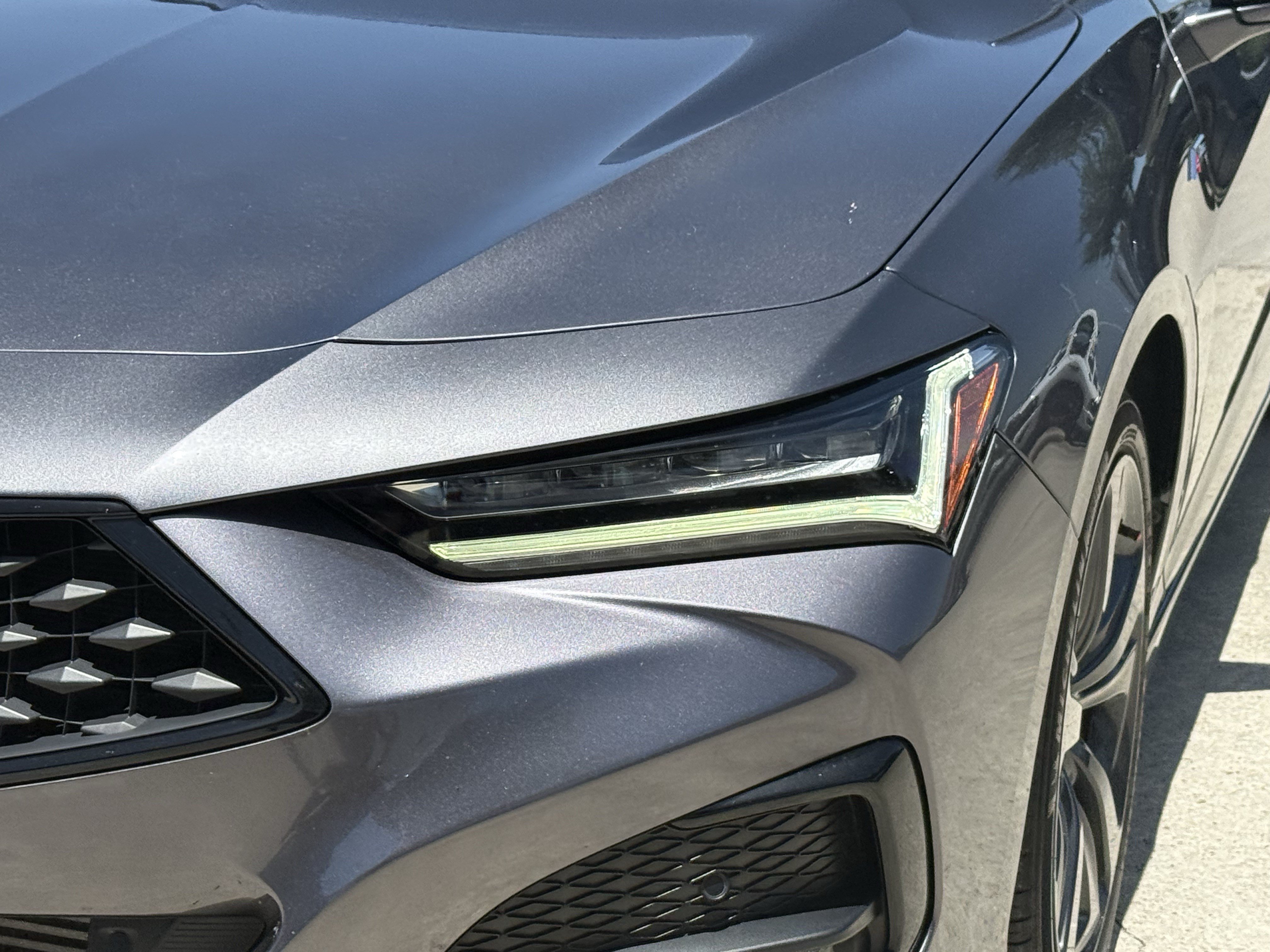 Used 2022 Black Acura  image 10