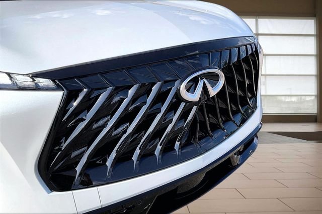 New 2027 2T RAD WHT INFINITI AUTOGRAPH image 27