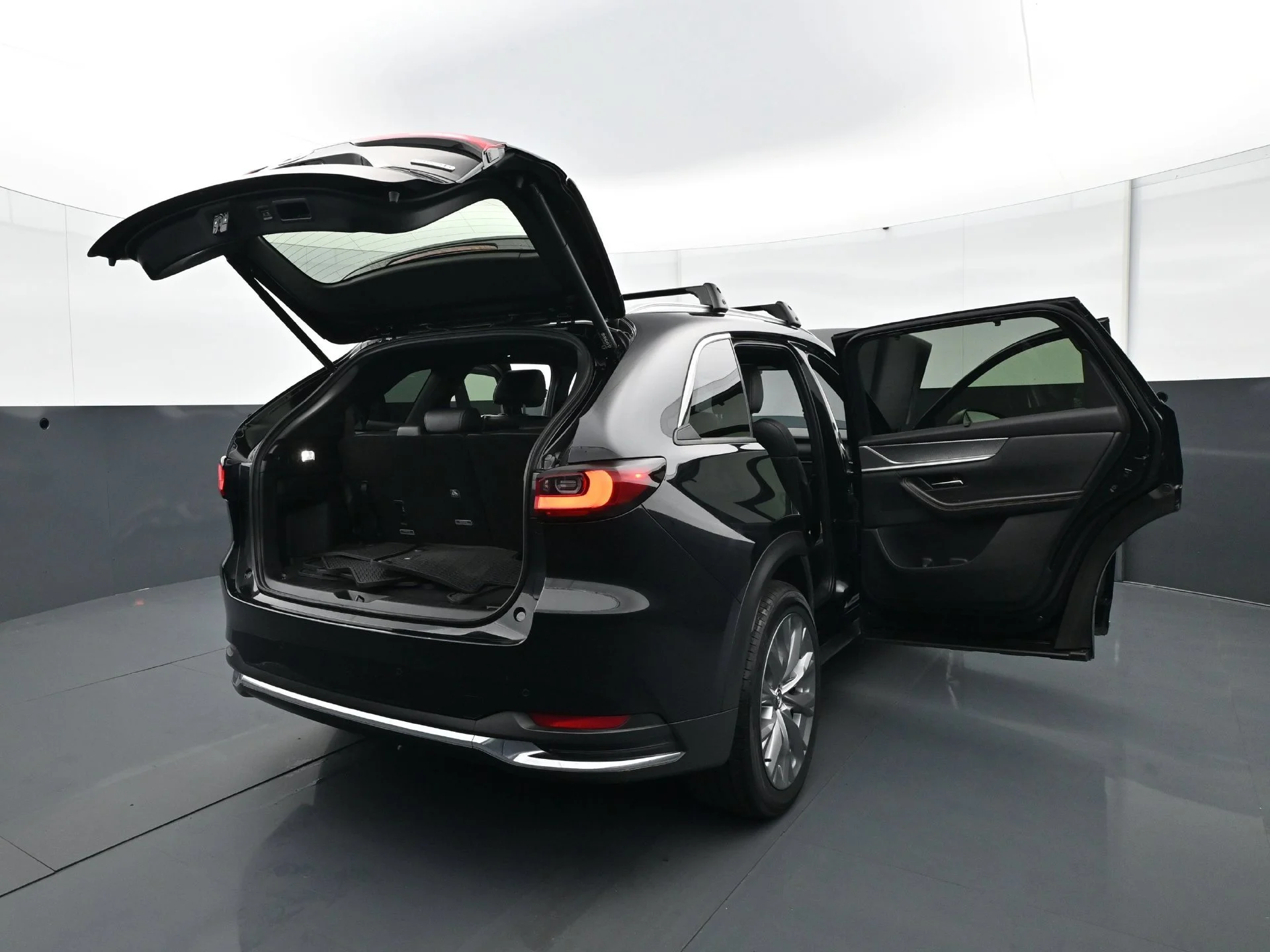 Used 2026 Jet Black Mica Mazda 3.3 Turbo Premium Plus image 36
