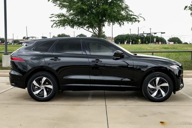 2026 Jaguar F-Pace R-Dynamic S - Photo 7