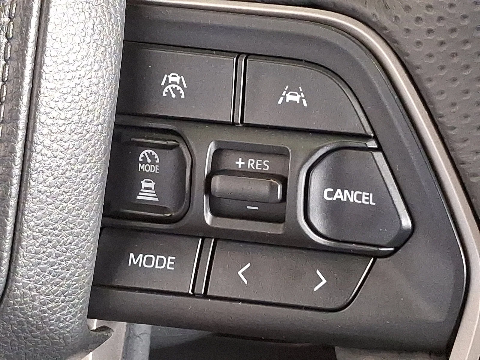Used 2025 Cutting Edge - 1L0 Toyota SR5 image 20