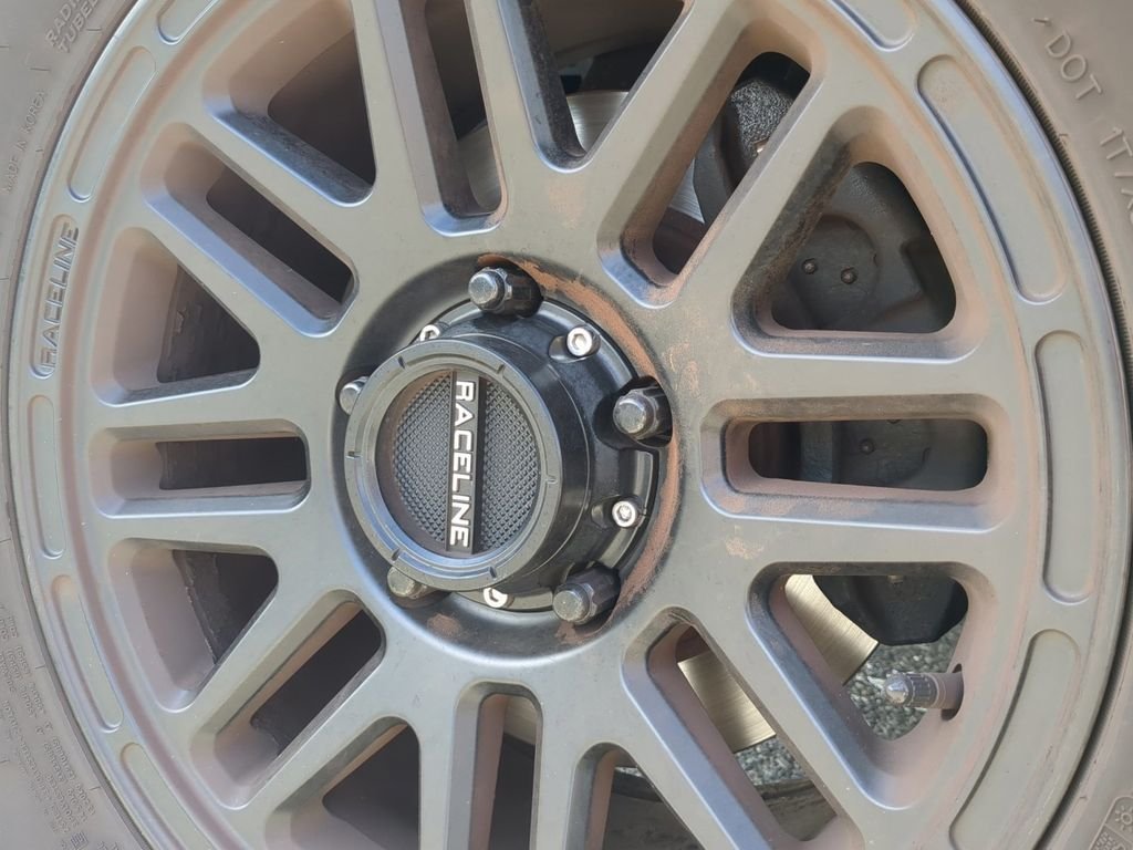 Used 2016 Silver Ram Tradesman image 23