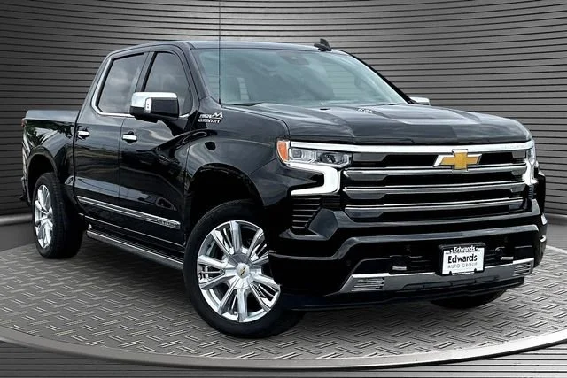 New 2026 Black Chevrolet High Country image 2