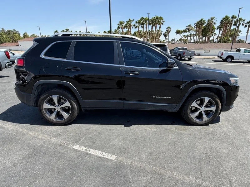 Used 2019 Jeep Cherokee Limited with VIN 1C4PJMDX6KD408220 for sale in Pahrump, NV